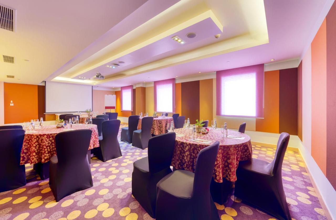 Hotel Ibis Bengaluru Outer Ring Road Zewnętrze zdjęcie