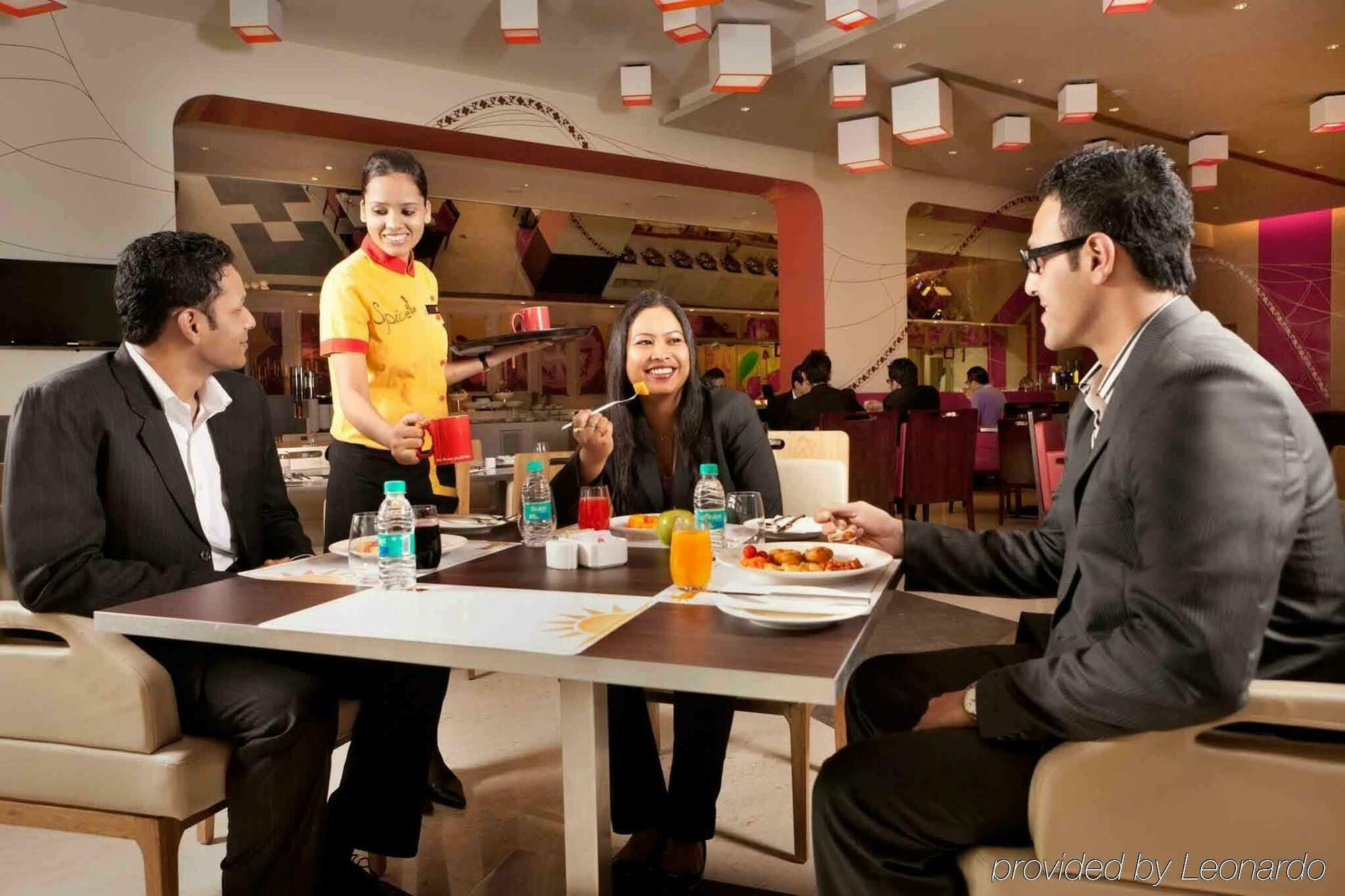 Hotel Ibis Bengaluru Outer Ring Road Restauracja zdjęcie